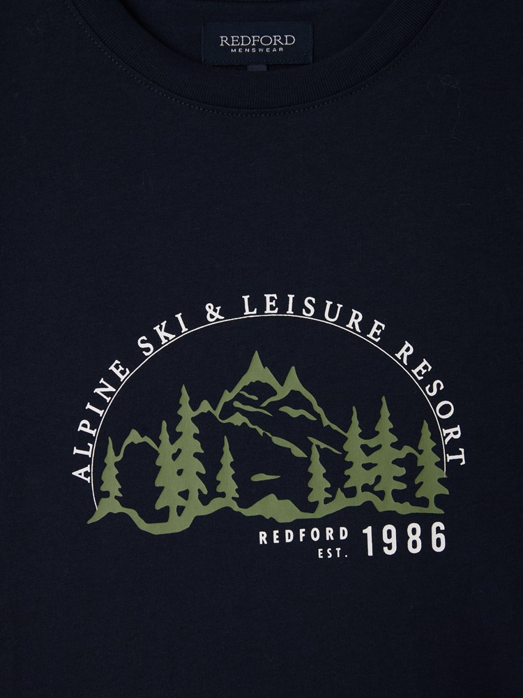 Resort t-skjorte 7514440_EMW-REDFORD-W25-Front_5720.jpg_Front