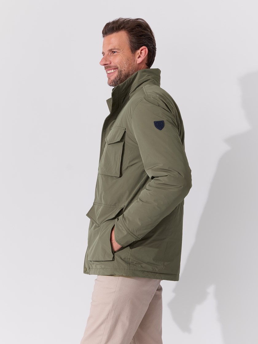 7514545 GMR 7514545_GMR-REDFORD-S26-Modell-Front_chn=match_9814_Travis jakke GMR.jpg_Front