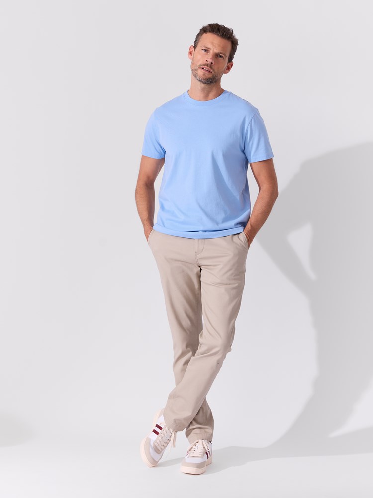 Joe t-skjorte 7514628_EAX-REDFORD-S26-Modell-Front_chn=match_8078_Joe t-skjorte EAX.jpg_Front||Front