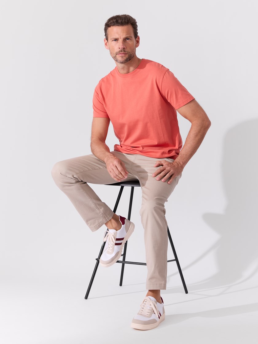 7514628 K3E 7514628_K3E-REDFORD-S26-Modell-Front_chn=match_505_Joe t-skjorte K3E.jpg_Front||Front