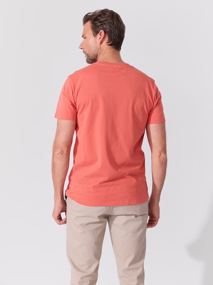 Joe t-skjorte 7514628_K3E-REDFORD-S26-Modell-Front_chn=match_7565_Joe t-skjorte K3E.jpg_Front||Front