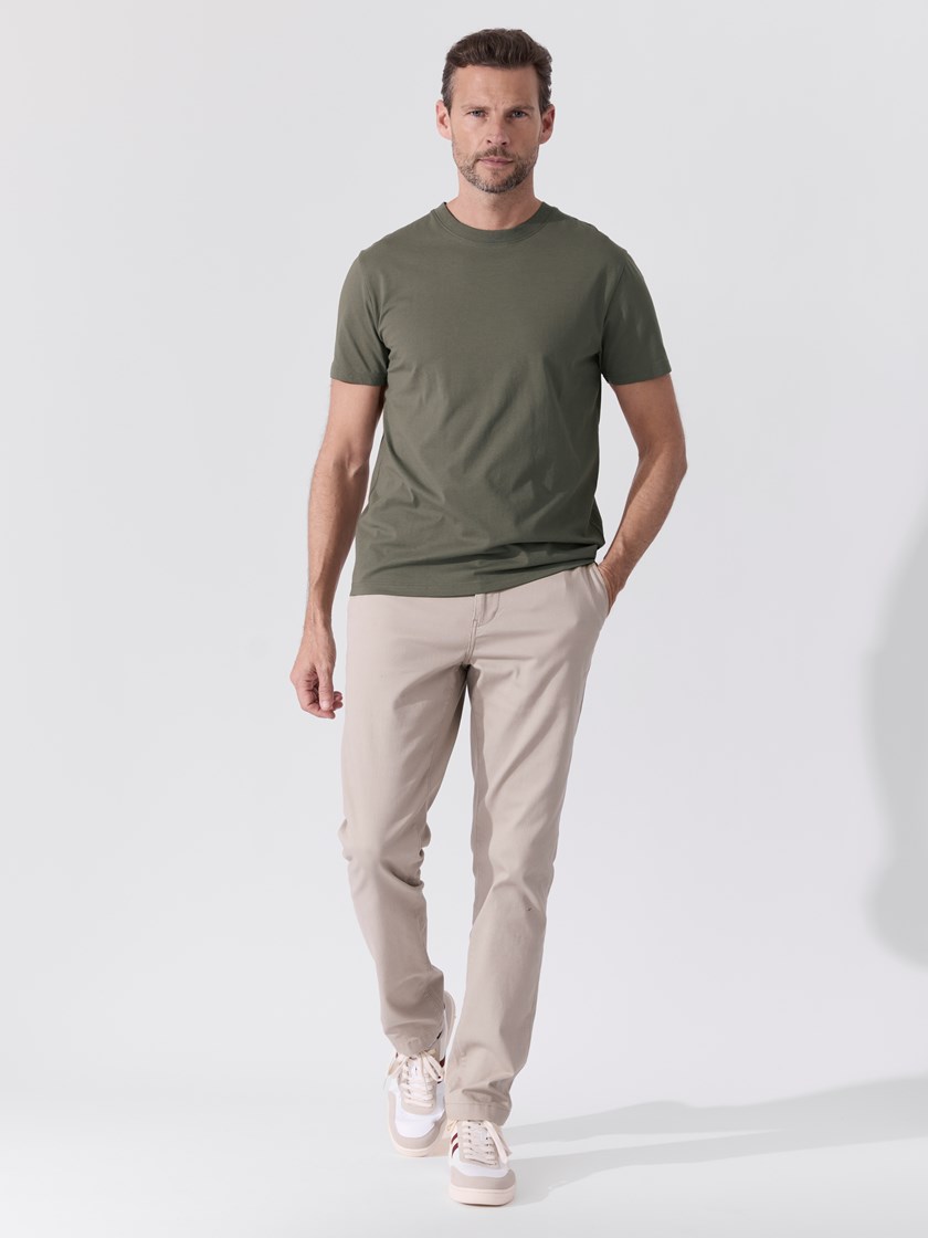 7514628 R81 7514628_R81-REDFORD-S26-Modell-Front_chn=match_5420_Joe t-skjorte R81.jpg_Front||Front