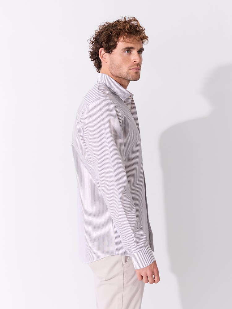 Leone stripete skjorte 7514632_APR-MARIOCONTI-S26-Modell-Front_chn=match_1981_Leone stripete skjorte APR.jpg_Front||Front