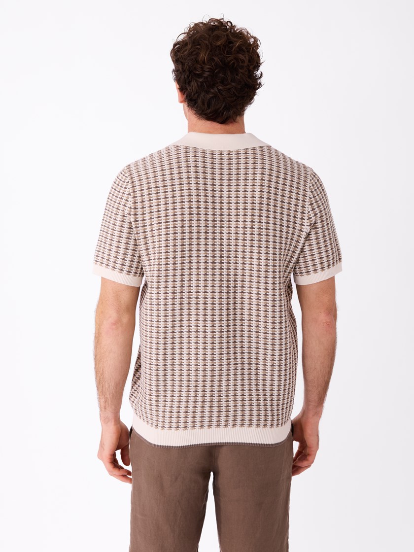 7514877 ADX 7514877_ADX-MARIOCONTI-H26-Modell-Front_chn=match_3827_Marco strikket skjorte ADX.jpg_Front||Front