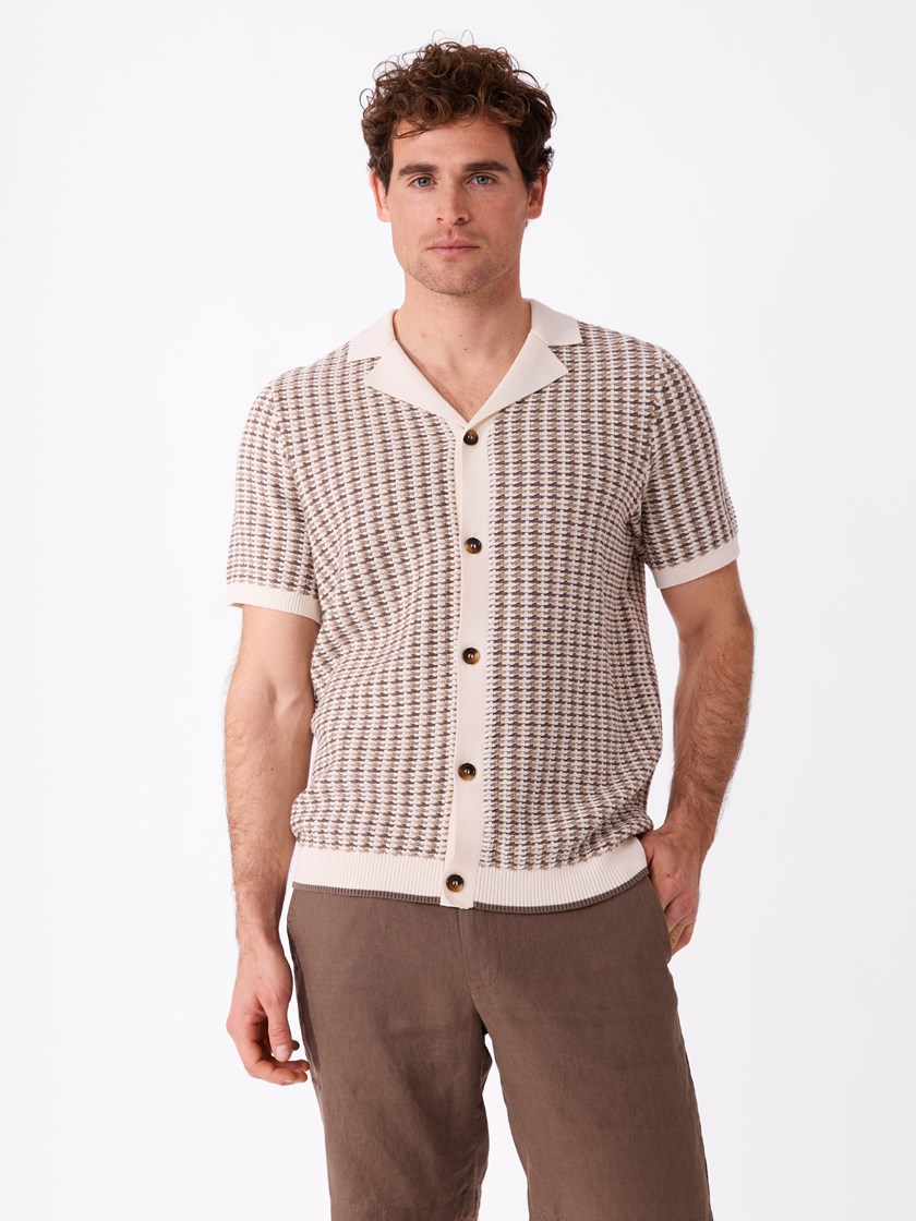 7514877 ADX 7514877_ADX-MARIOCONTI-H26-Modell-Front_chn=match_8325_Marco strikket skjorte ADX.jpg_Front||Front