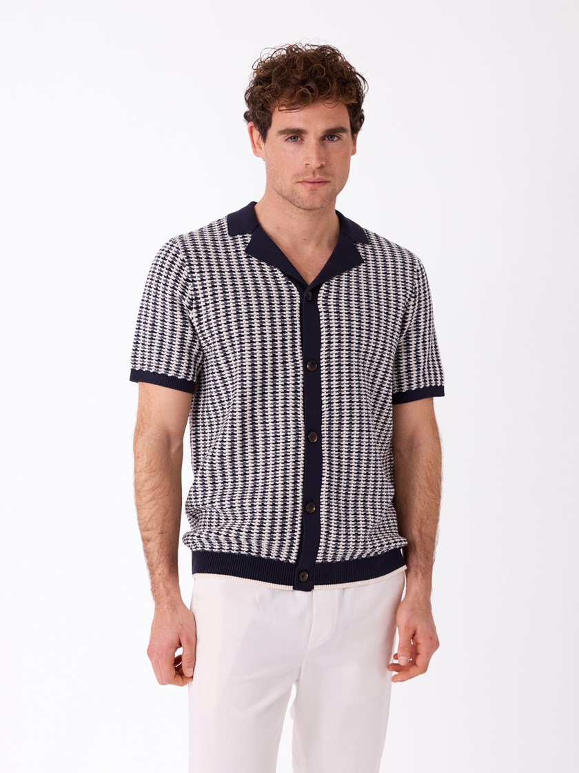 7514877 IGI 7514877_IGI-MARIOCONTI-H26-Modell-Front_chn=match_2021_Marco strikket skjorte IGI.jpg_Front||Front