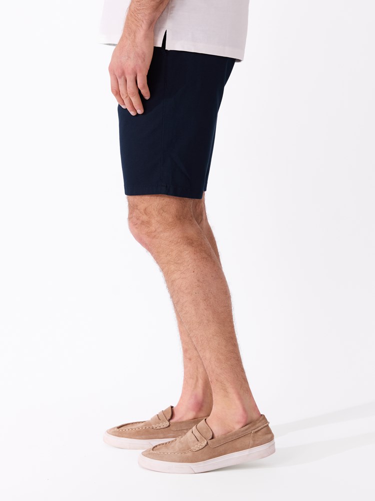 Roma shorts 7514934_EMW-MARIOCONTI-H26-Modell-Front_chn=match_3514_Roma shorts EMW.jpg_Front||Front