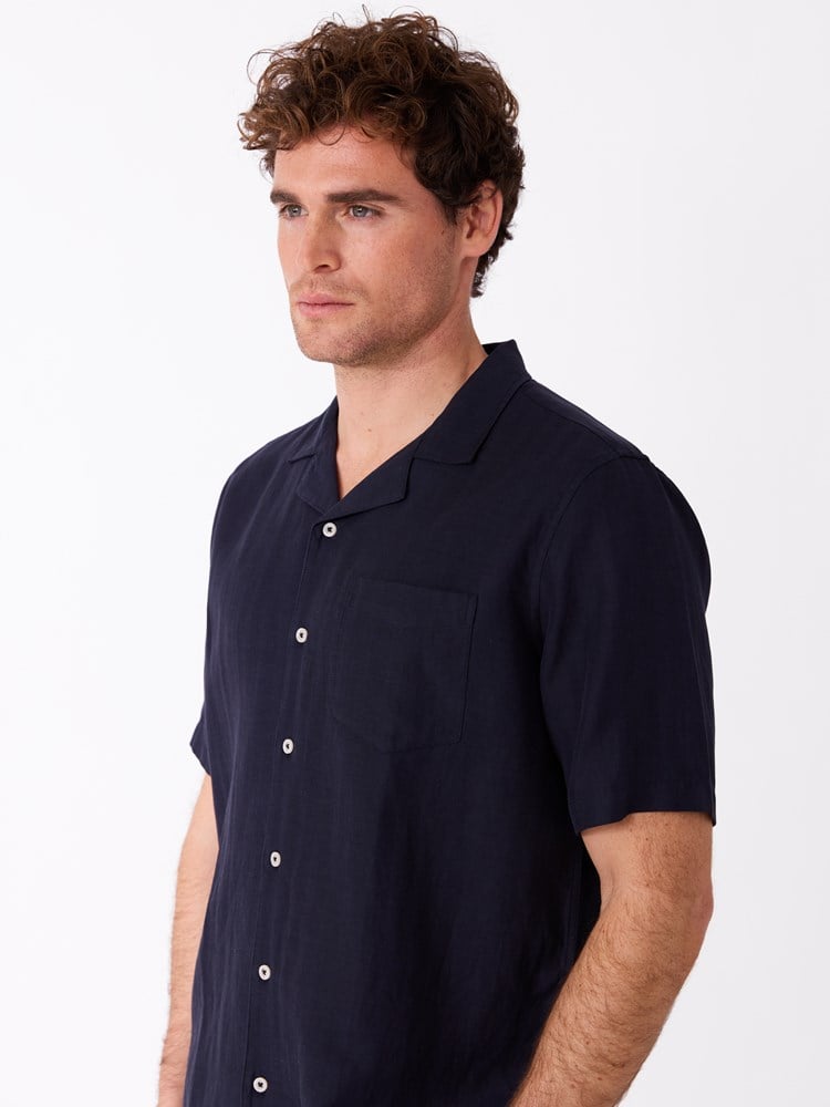 Gavino skjorte 7514946_EN9-MARIOCONTI-H26-Modell-Front_chn=match_838_Gavino skjorte EN9.jpg_Front||Front