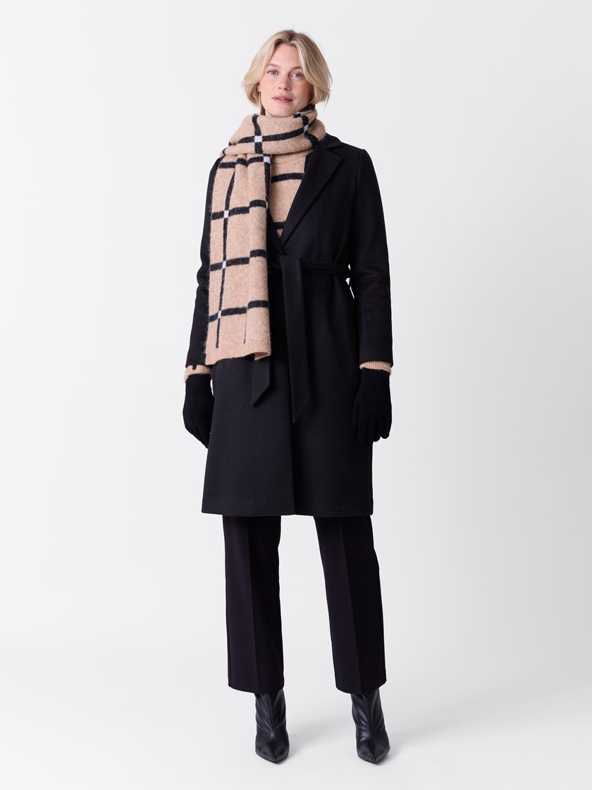 7514957 ID2 7514957_ID2-VAVITE-NOS-Modell-Front_chn=match_1860_Norah kåpe ID2.jpg_Front||Front