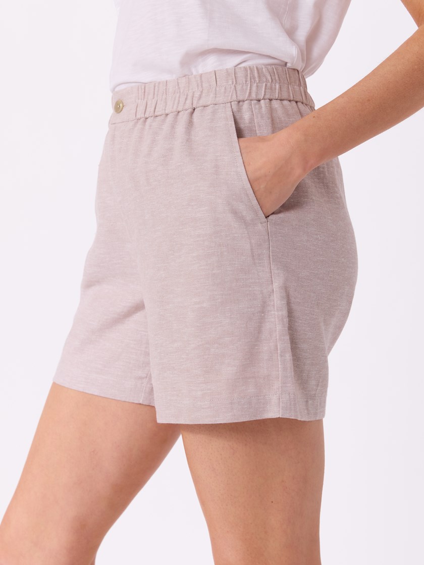 7514991 I2M 7514991_I2M-VAVITE-H26-Modell-Left_chn=match_6831_Mary shorts I2M.jpg_Left||Left