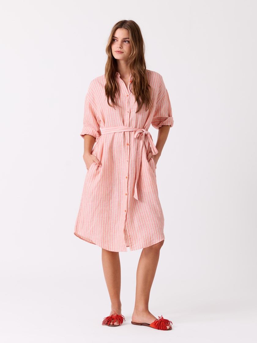 7515058 MNJ 7515058_MNJ-JEANPAUL-H26-Front (1)_Stine kjole MNJ.jpg_