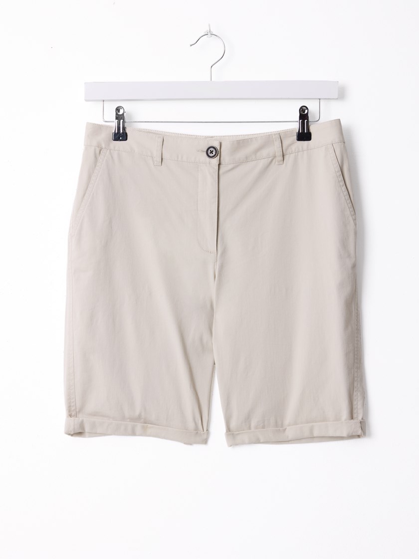 7515131 I4Y 7515131_I4Y-JEANPAUL-H26-Front_7419_Cerise shorts I4Y.jpg_