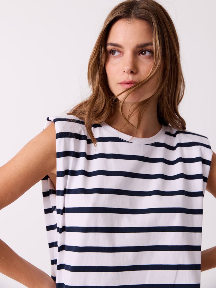 7515138 O68 7515138_O68_Jean Paul_Lola Topp_H26 (1)_Lola topp O68.jpg_