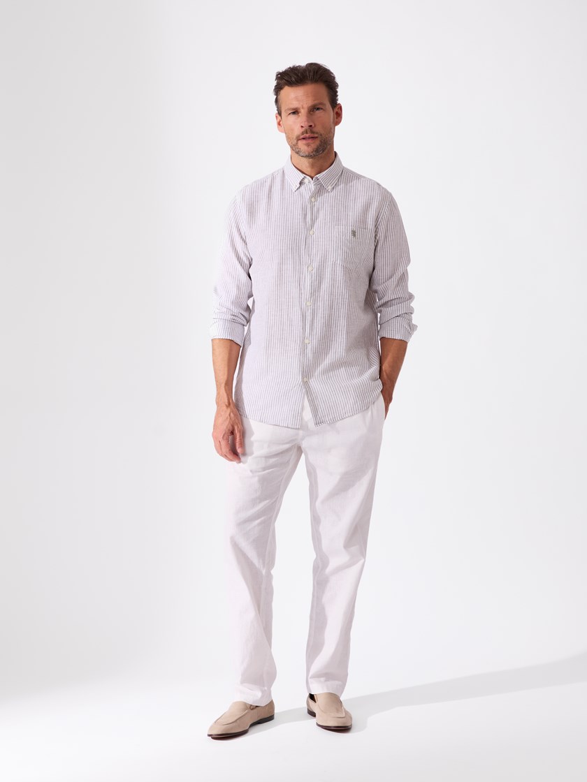 7515167 R81 7515167_R81-REDFORD-S26-Modell-Front_chn=match_1210_Elia stripet langermet skjorte R81_Elia stripet langermet skjorte R81 7515167.jpg_Front||Front