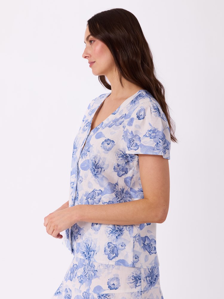 Louise bluse 7515233_ENE-VAVITE-H26-Modell-Left_chn=match_2350_Louise bluse ENE.jpg_Left