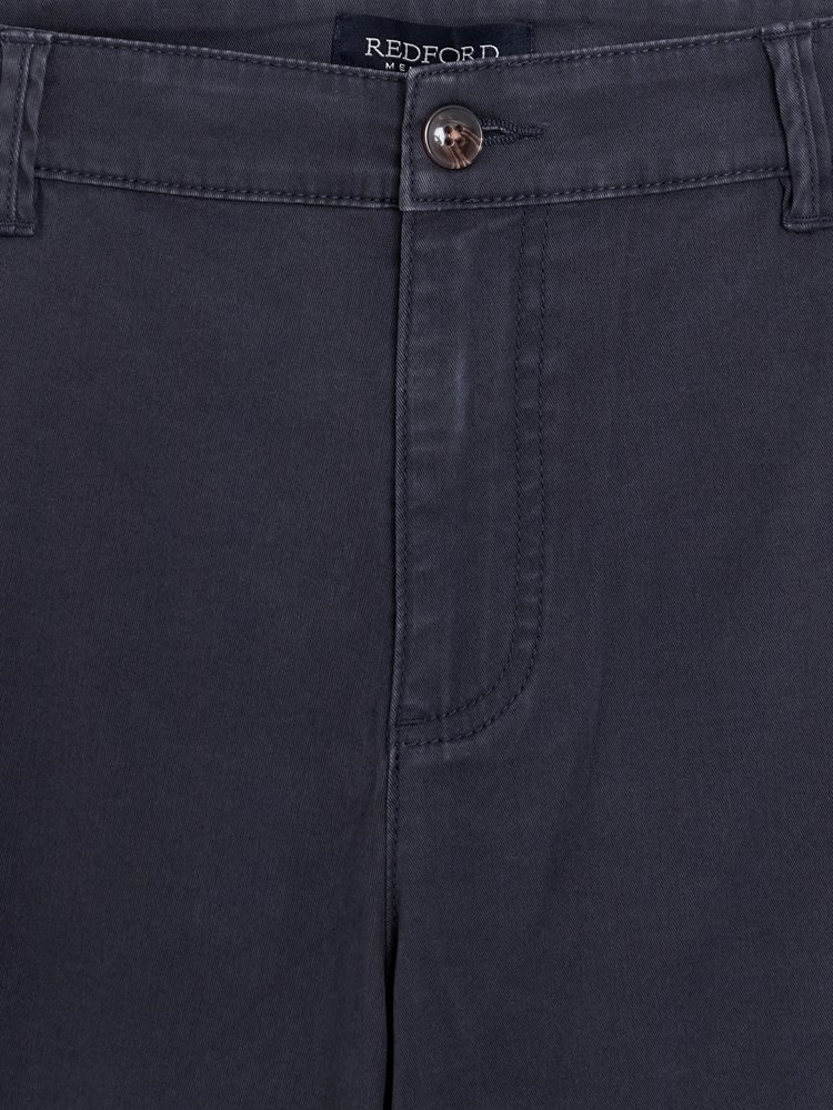 Kriss shorts 7515243_I8D-REDFORD-H26-Front_424_Kriss shorts I8D.jpg_Front||Front