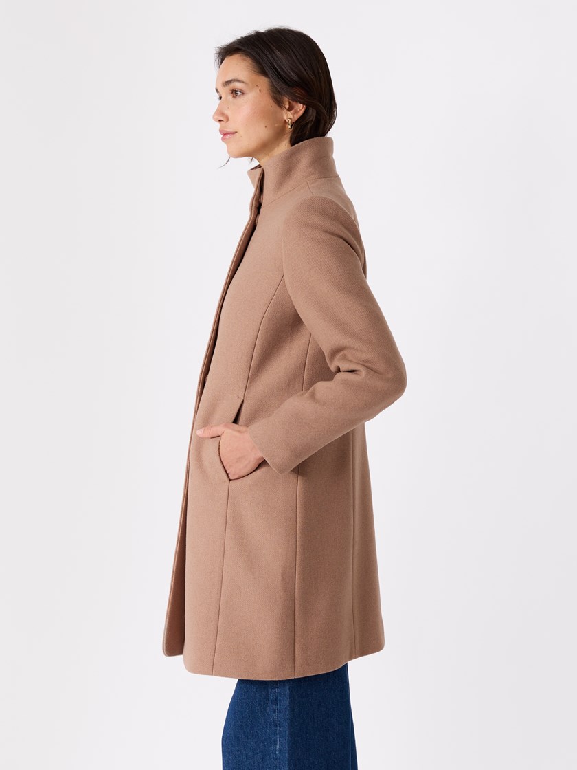 7514388 AEY 7515244_AMA 24_Mari kåpe i ullblanding AEY_Mari kåpe i ullblanding AEY 7514388.jpg_