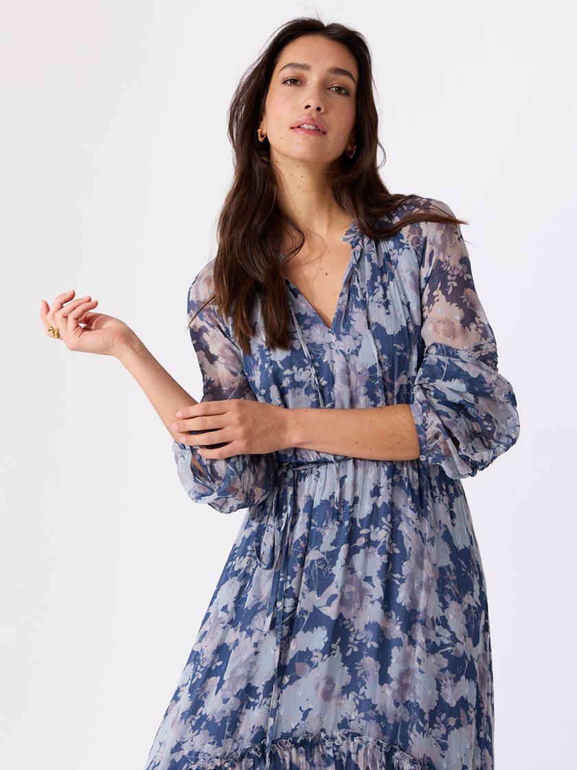 7515280 T23 7515280_T2311 8_Andrea kjole T23.jpg_