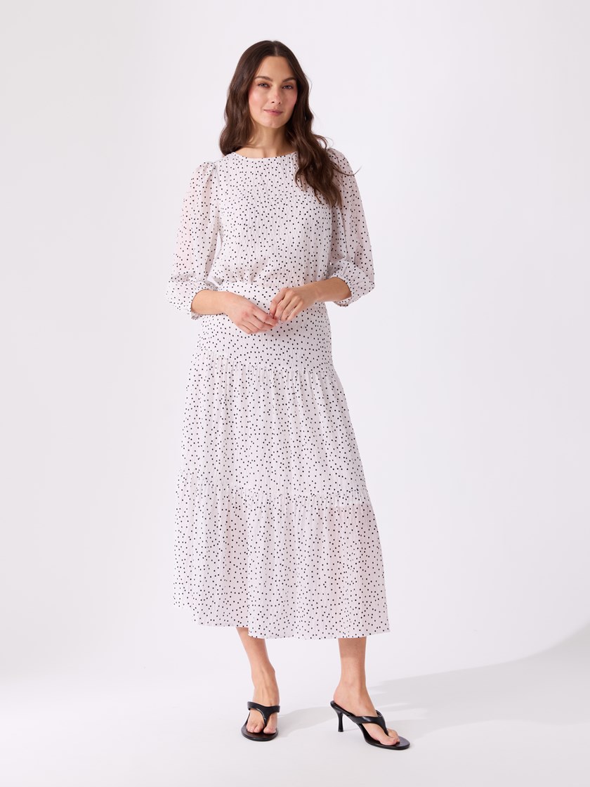 7515301 O79 7515301_O79-VAVITE-H26-Modell-Front_chn=match_3611_Leona skjørt O79.jpg_Front||Front