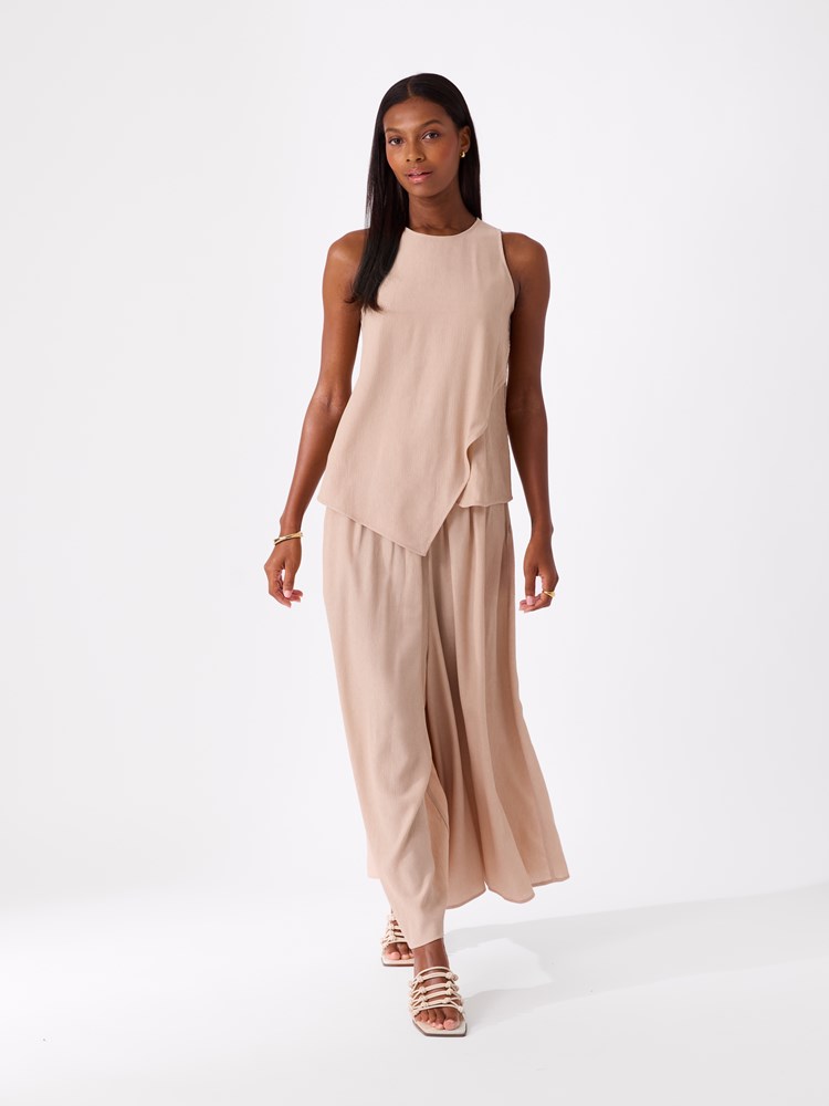 Linnea topp 7515305_A9S-DONNA-H26-Modell-Front_chn=match_4343_Linnea topp A9S.jpg_Front||Front