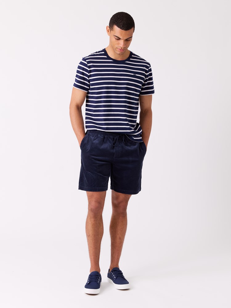 Eliot stripete t-skjorte 7515392_EOA-JEANPAUL-H26-Front_9822_Eliot stripete t-skjorte_Eliot stripete t-skjorte EOA_Eliot stripete t-skjorte EOA 7515392.jpg_Front||Front