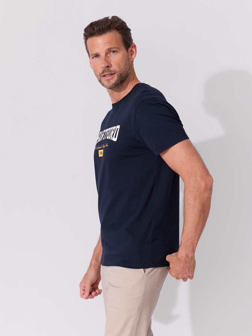 7515398 EGC 7515398_EGC-REDFORD-S26-Modell-Front_chn=match_3194_Hartford t-skjorte EGC_Hartford t-skjorte EGC 7515398.jpg_Front