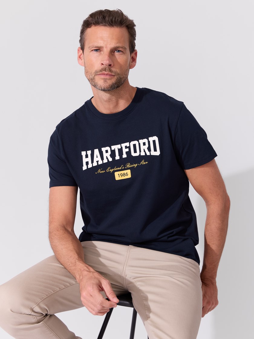 7515398 EGC 7515398_EGC-REDFORD-S26-Modell-Front_chn=match_8824_Hartford t-skjorte EGC.jpg_Front