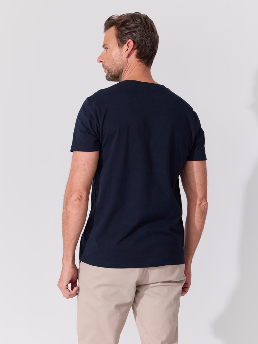 7515398 EGC 7515398_EGC-REDFORD-S26-Modell-Front_chn=match_9388_Hartford t-skjorte EGC.jpg_Front