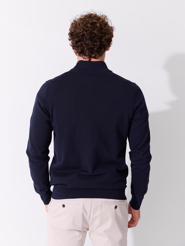 Ricardo zip genser 7515411_EN9-MARIOCONTI-S26-Modell-Front_chn=match_2147_Ricardo zip genser EN9_Ricardo zip genser EN9 7515411.jpg_Front||Front