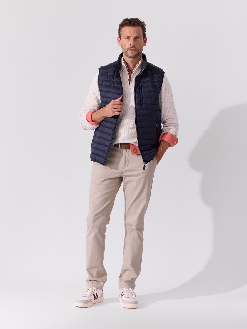 7515415 EMW 7515415_EMW-REDFORD-S26-Modell-Front_chn=match_373_Gilmont vest EMW.jpg_Front||Front