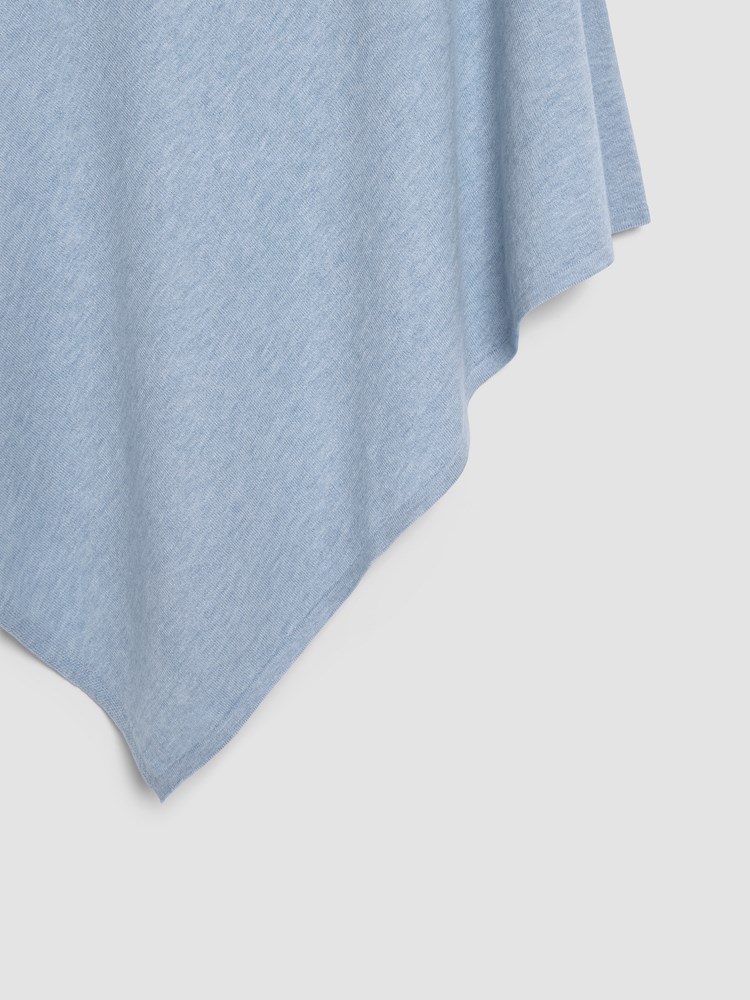 Olea poncho 7515437_S48-MARIEPHILIPPE-S26-Front_9767_Olea poncho S48_Olea poncho S48 7515437.jpg_Front||Front