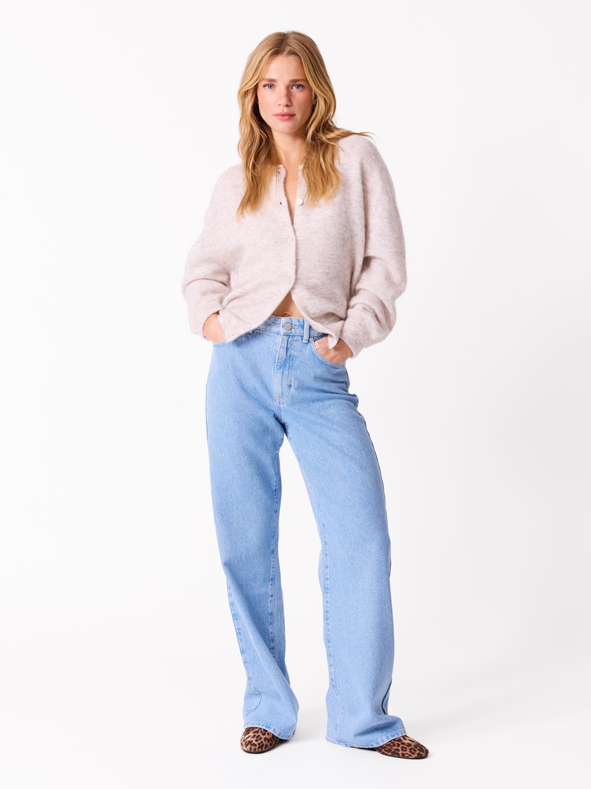 7515445 DAC 7515445_DAC-JEANPAUL-S26-Modell-Front (3)_Julianne jeans DAC_Julianne jeans DAC 7515445.jpg_