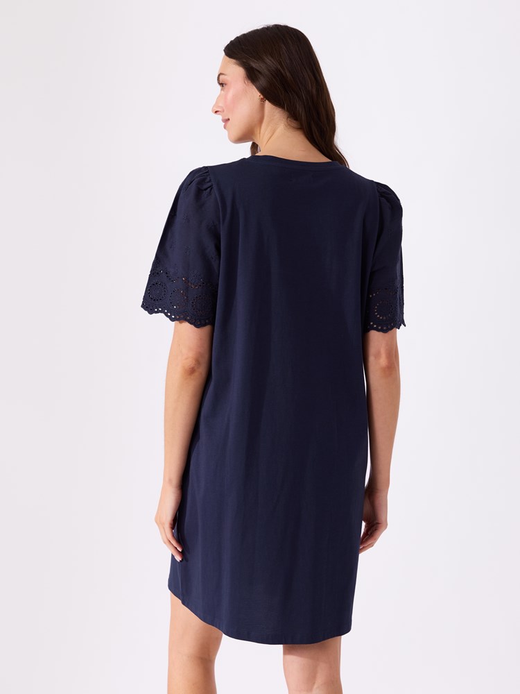 Nina kjole 7515516_EGS-VAVITE-H26-Modell-Back_chn=match_1478_Nina kjole EGS.jpg_Back