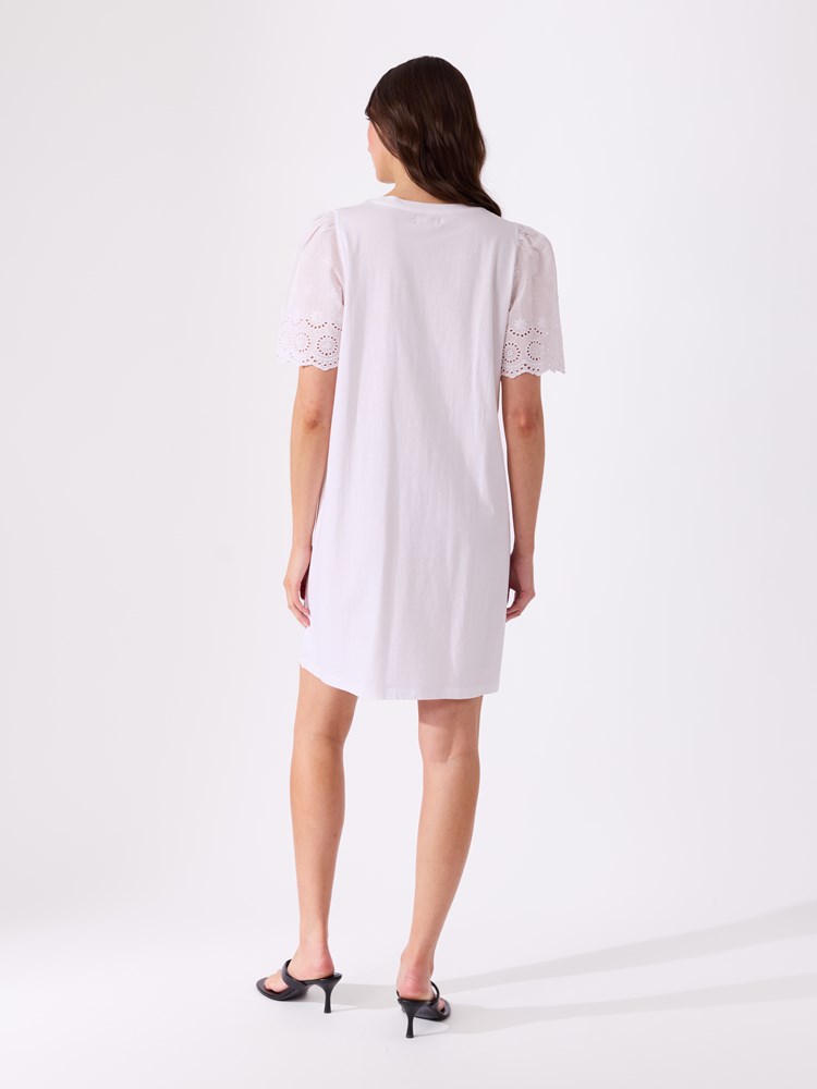 Nina kjole 7515516_O68-VAVITE-H26-Modell-Back_chn=match_6704_Nina kjole O68.jpg_Back