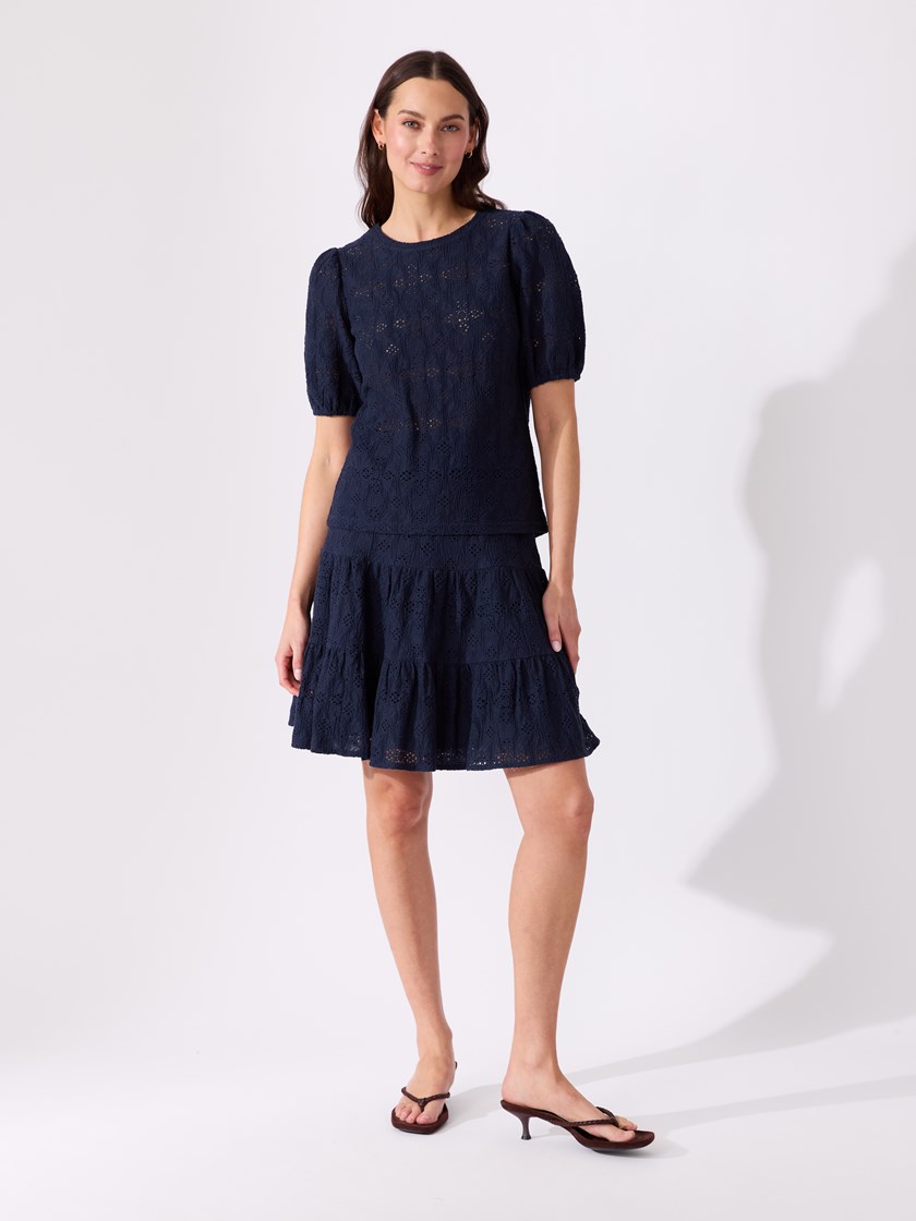 7515530 EGS 7515530_EGS-VAVITE-H26-Modell-Front_chn=match_6552_Evelyn t-skjorte EGS.jpg_Front||Front