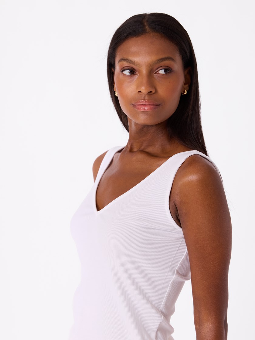 7515596 O68 7515596_O68-DONNA-H26-Modell-Front_chn=match_6009_Marthe singlet O68_Marthe singlet O68 7515596.jpg_Front||Front