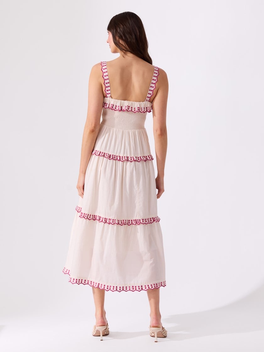 7515600 MQA 7515600_MQA-VAVITE-H26-Modell-Back_chn=match_293_Malina stroppekjole MQA.jpg_Back||Back