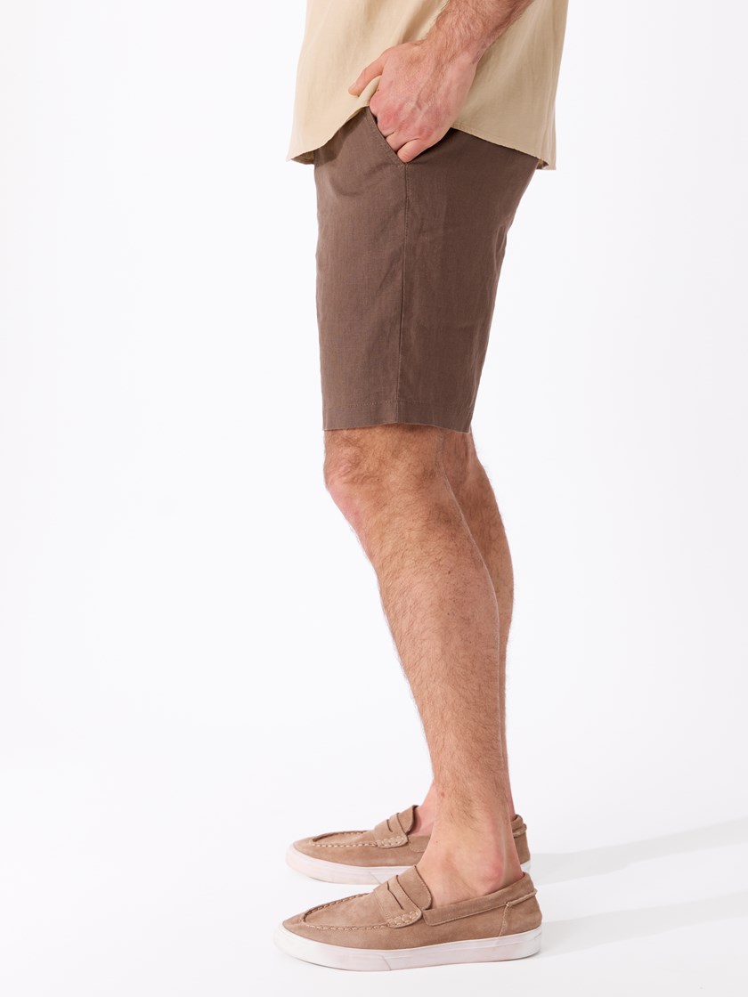 7515622 AII 7515622_AII-MARIOCONTI-H26-Modell-Front_chn=match_8529_Manuel linshorts AII.jpg_Front||Front