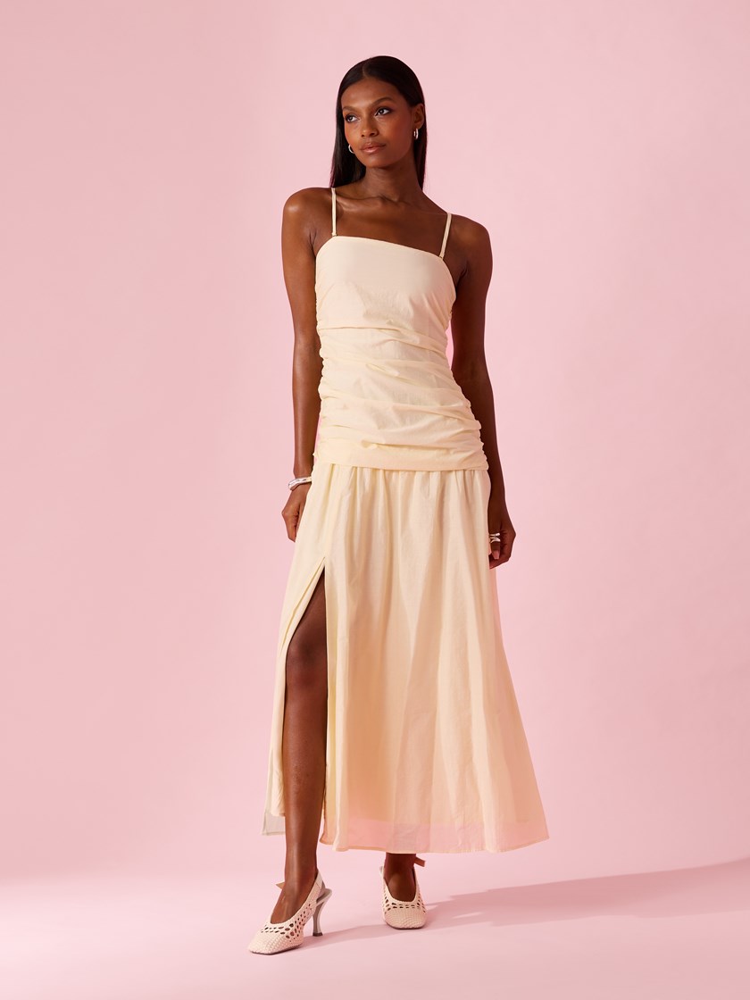 7515631 Q71 7515631_Q71-DONNA-H26-Modell-Front_chn=match_4687_Lilly kjole Q71.jpg_Front