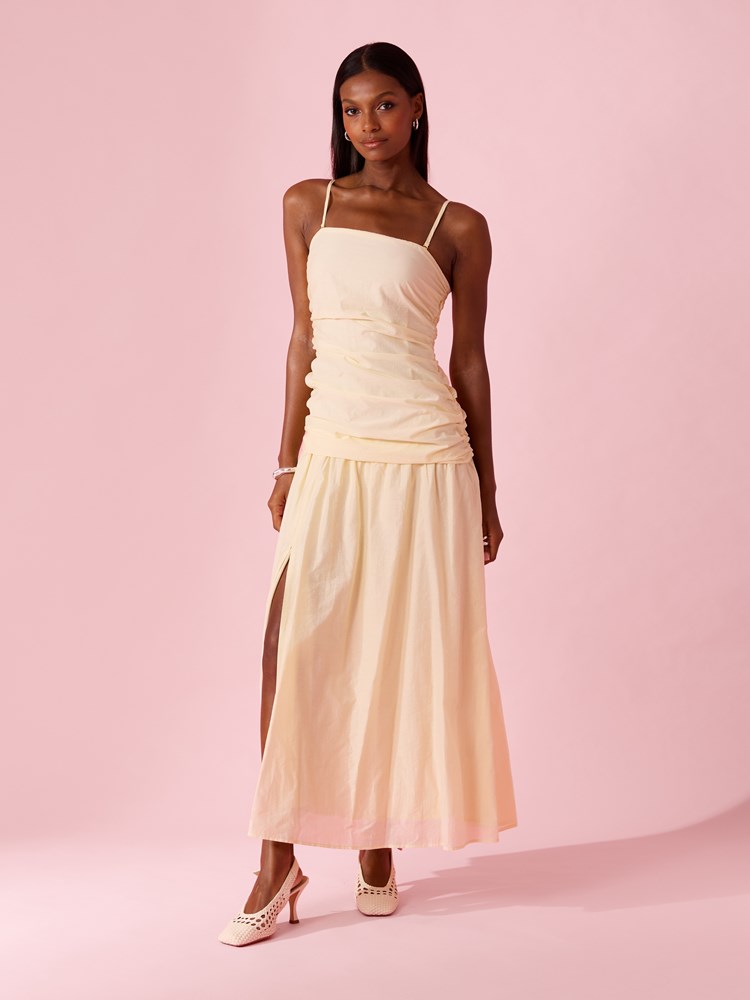 Lilly kjole 7515631_Q71-DONNA-H26-Modell-Front_chn=match_8684_Lilly kjole Q71.jpg_Front