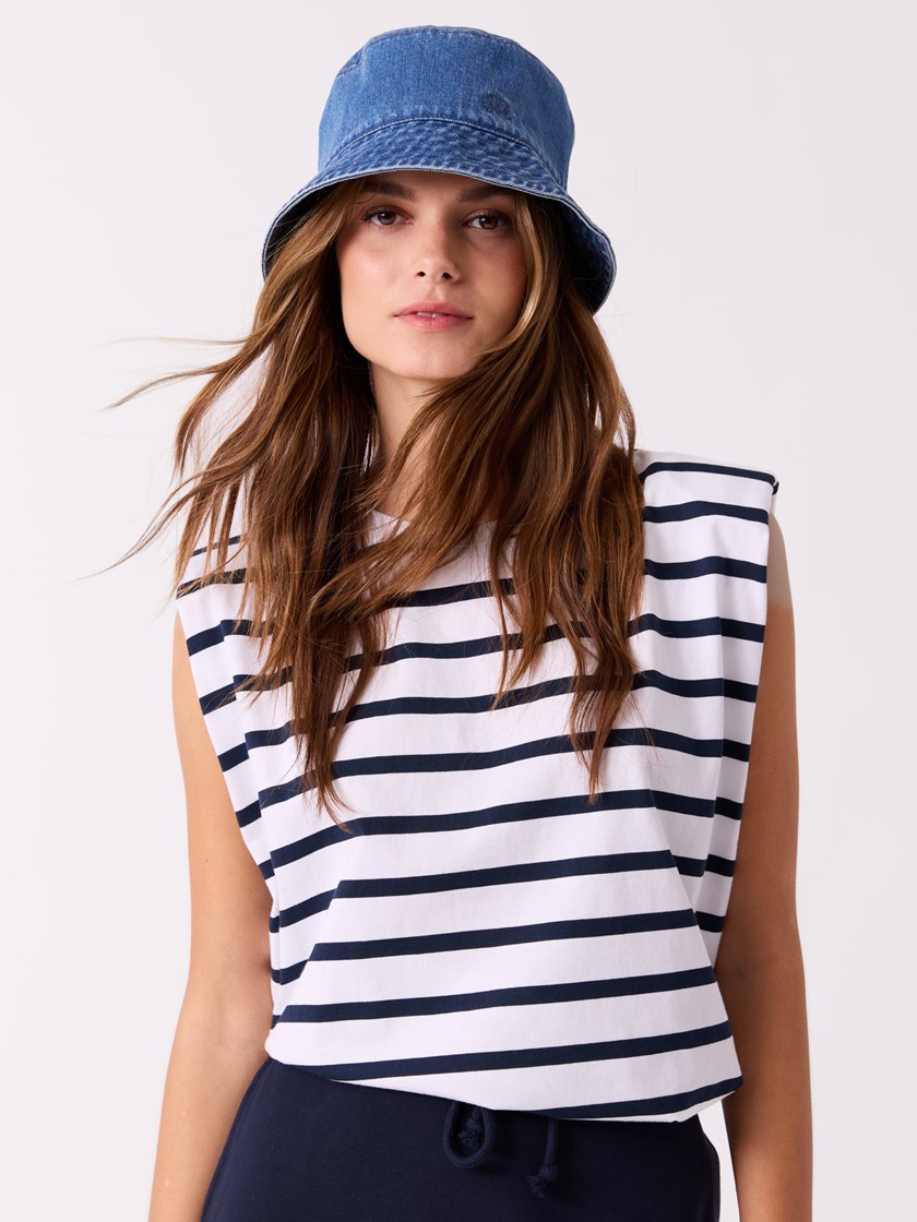 7515785 D03 7515785_D03-JEANPAUL-H26-Front_7519_Nour bøttehatt D03.jpg_Front||Front