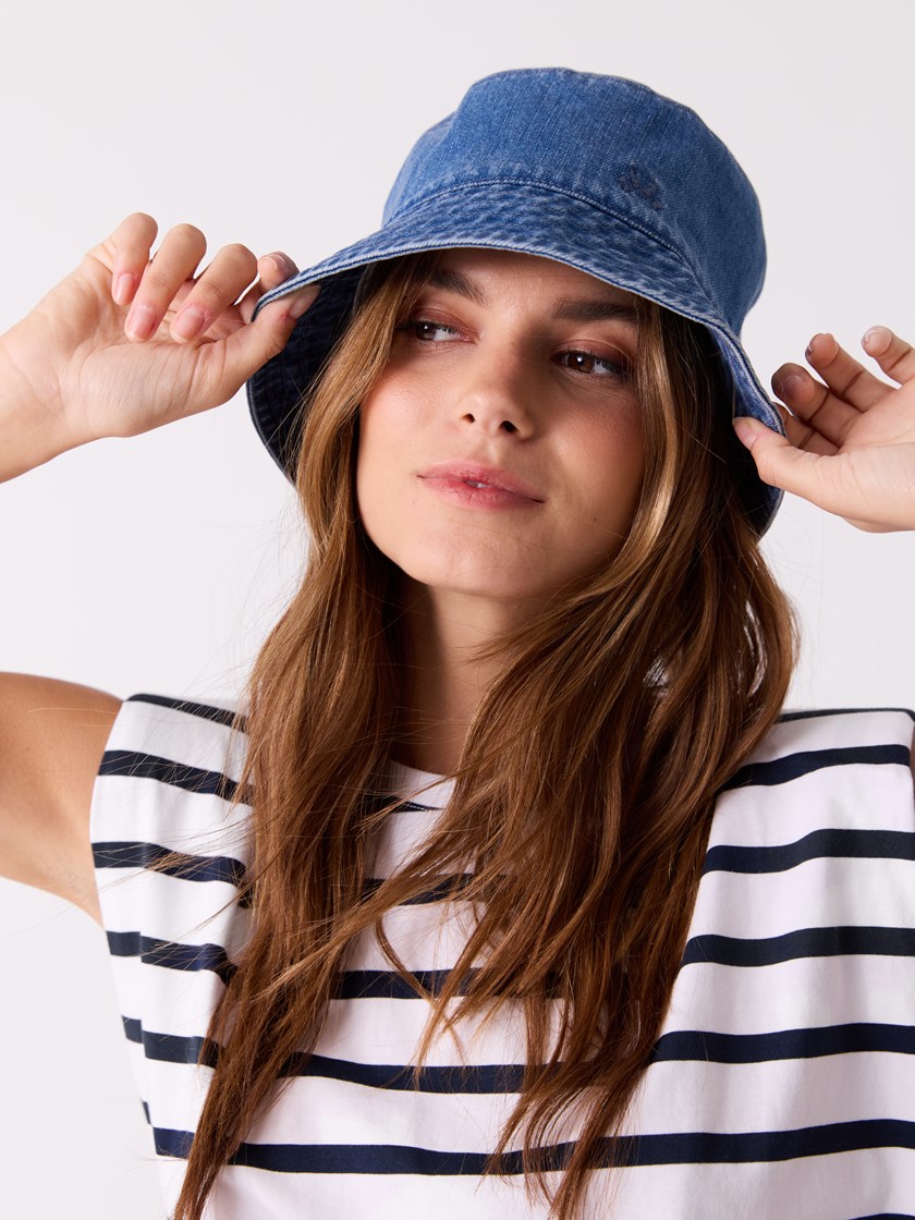 7515785 D03 7515785_D03-JEANPAUL-H26-Front_7703_Nour bøttehatt_Nour bøttehatt D03.jpg_Front||Front