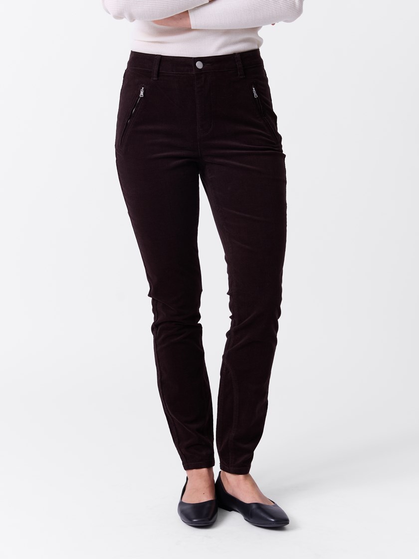 7515819 AIJ 7515819_AIJ-MARIEPHILIPPE-A26-Modell-Front_chn=match_3301_Paris zip cordbukse AIJ.jpg_