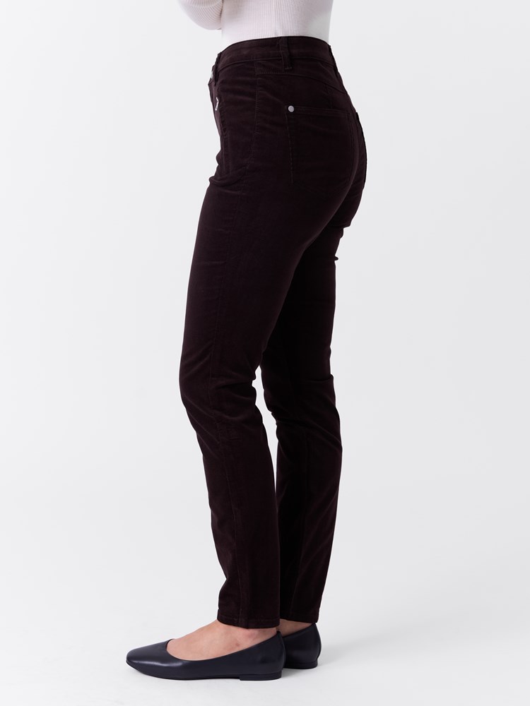 Paris zip cordbukse 7515819_AIJ-MARIEPHILIPPE-A26-Modell-Front_chn=match_3302_Paris zip cordbukse AIJ.jpg_