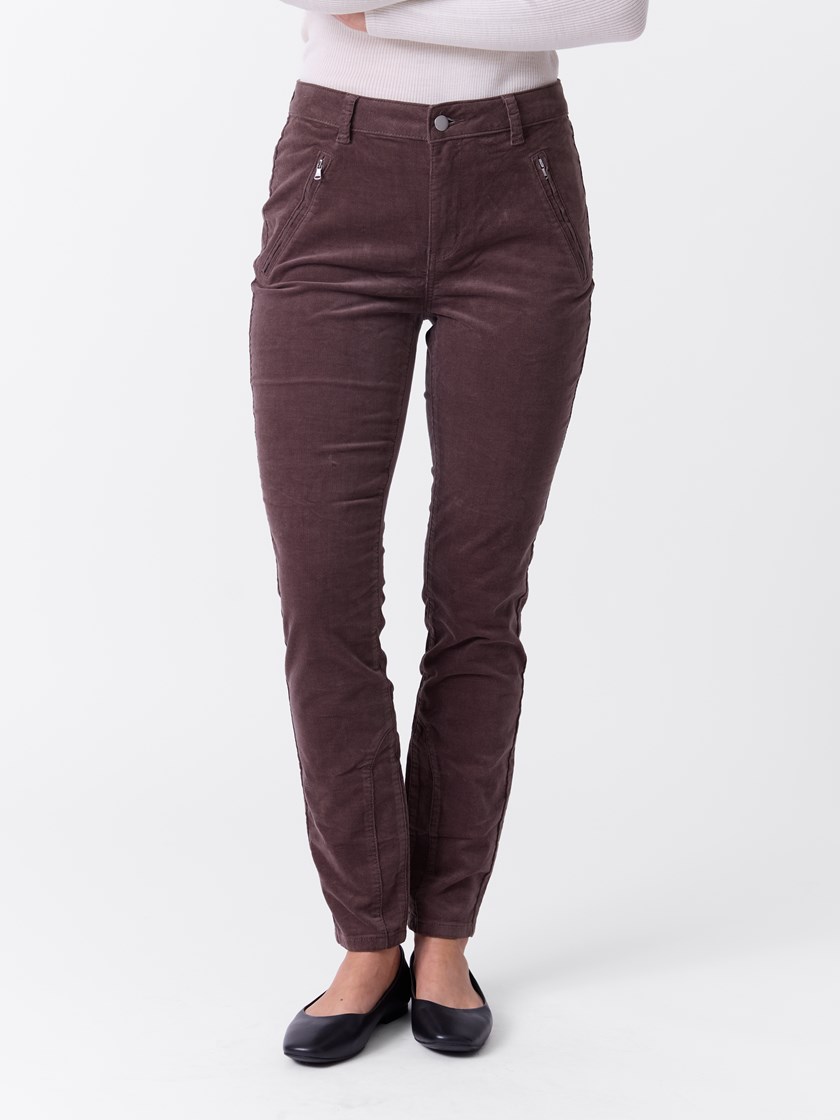 7515819 APR 7515819_APR-MARIEPHILIPPE-A26-Modell-Front_chn=match_6306_Paris zip cordbukse APR.jpg_