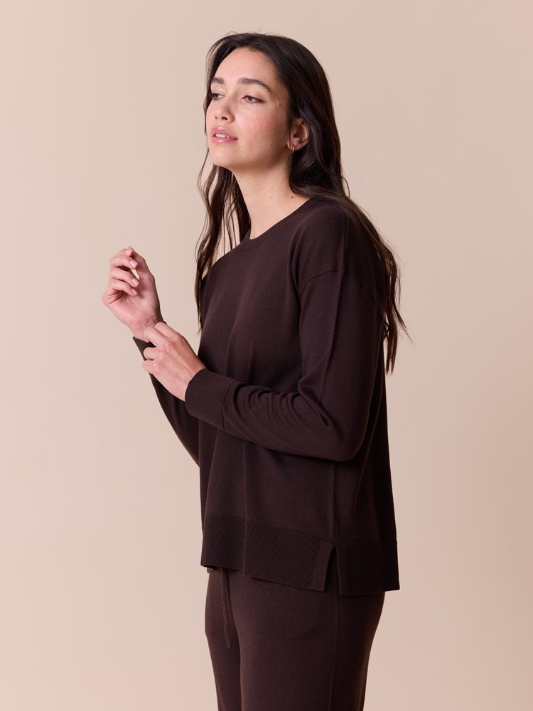 Sara merinogenser 7515869_AIN-MARIEPHILIPPE-A26-Modell-Front_chn=match_7191_Sara merinogenser AIN.jpg_Front