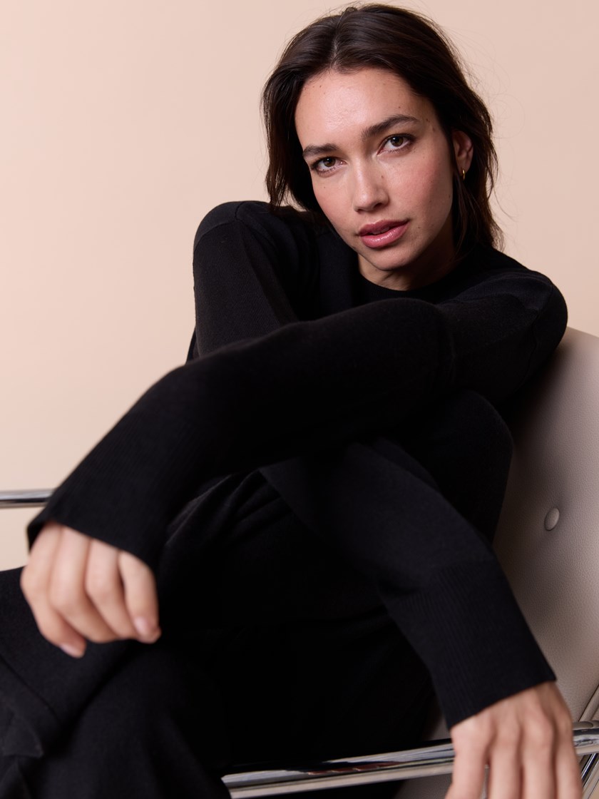7515869 ID2 7515869_ID2-MARIEPHILIPPE-A26-Modell-Front_chn=match_236_Sara merinogenser ID2.jpg_