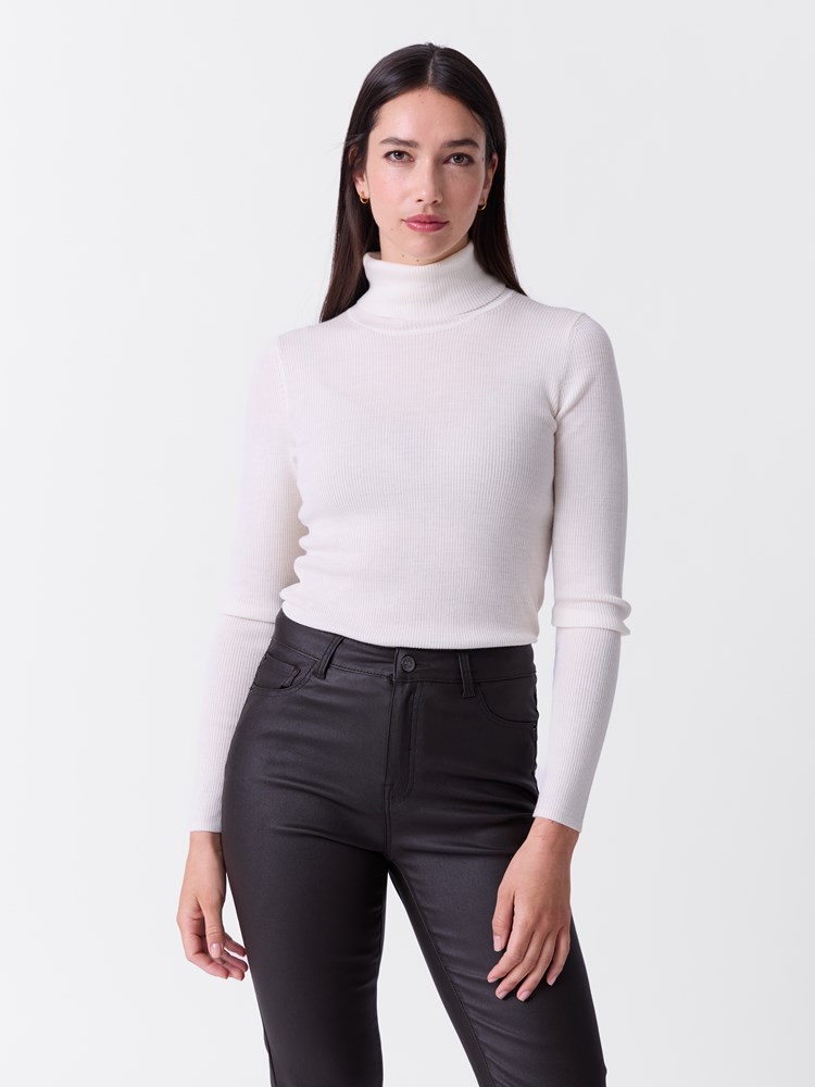 Susanne merinopologenser 7515870_O79-MARIEPHILIPPE-A26-Modell-Front_chn=match_1651_Susanne merinopologenser O79.jpg_Front||Front