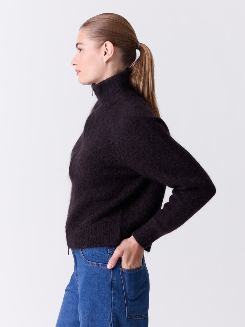 7515900 AIJ 7515900_AIJ-DONNA-A26-Modell-Front_chn=match_349_Carmela cardigan AIJ.jpg_Front||Front