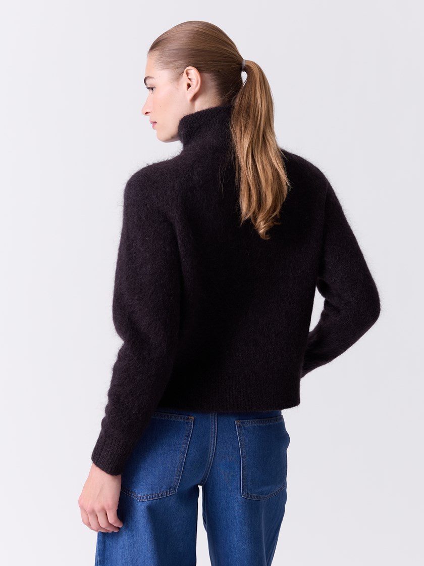 7515900 AIJ 7515900_AIJ-DONNA-A26-Modell-Front_chn=match_6359_Carmela cardigan AIJ.jpg_Front||Front